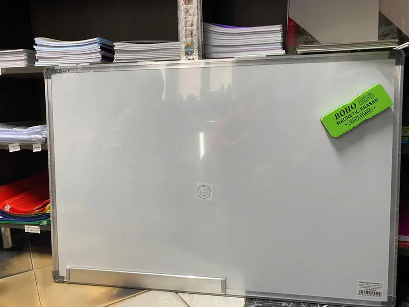 Tablă magnetică albă cu burete